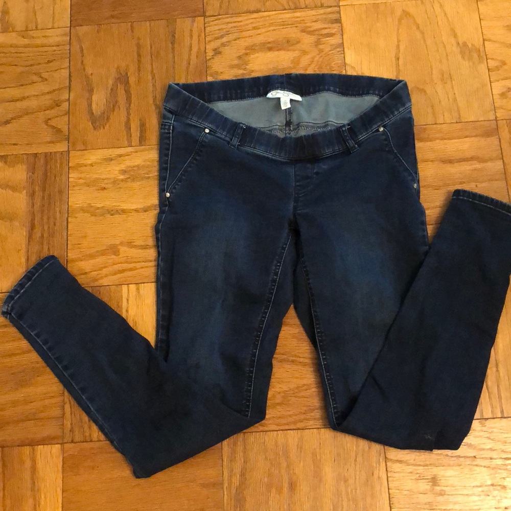 Jessica Simpson Maternity jeans